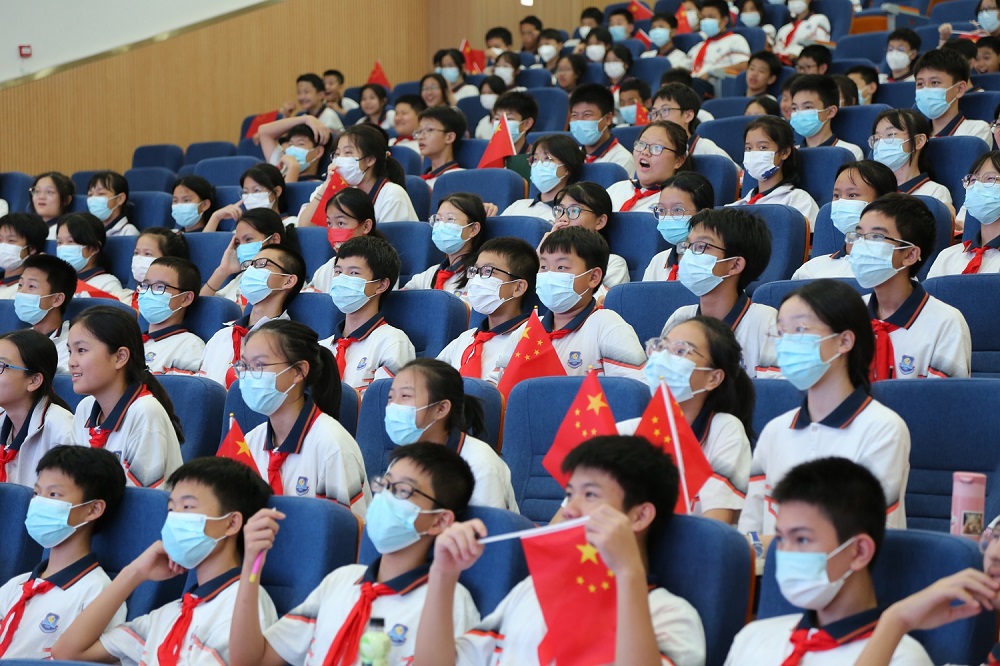 防雷科(kē)普進校(xiào)園，立信點亮(liàng)科(kē)技(jì)夢