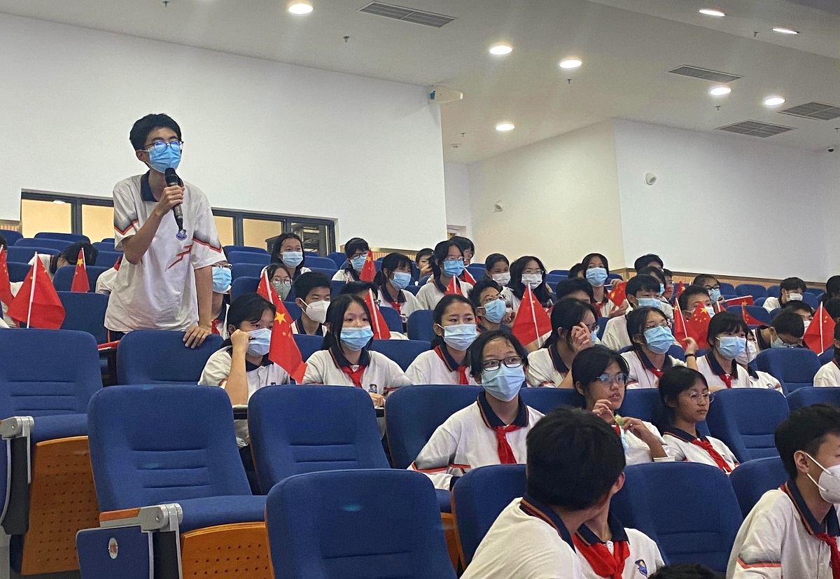 防雷科(kē)普進校(xiào)園，立信點亮(liàng)科(kē)技(jì)夢